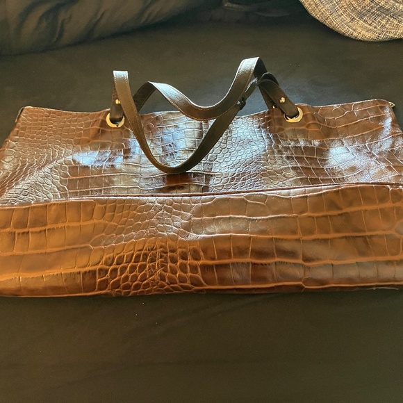 Fiore Italian Leather Tote Bag - Picture 10 of 11